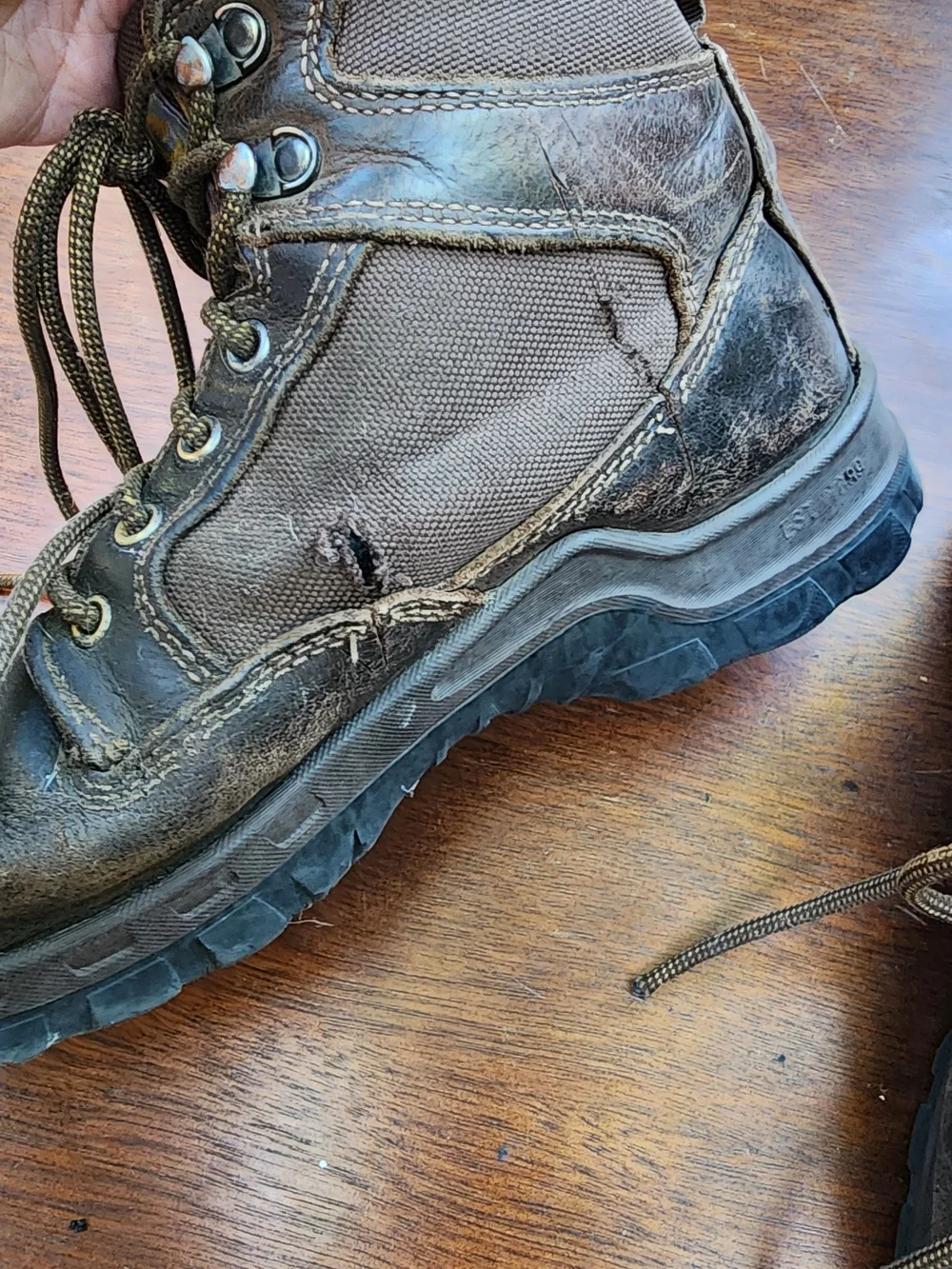 Carhartt Men's Brown Leather Waterproof 6 In Work Hiking Boots Non Safety Toe8.5